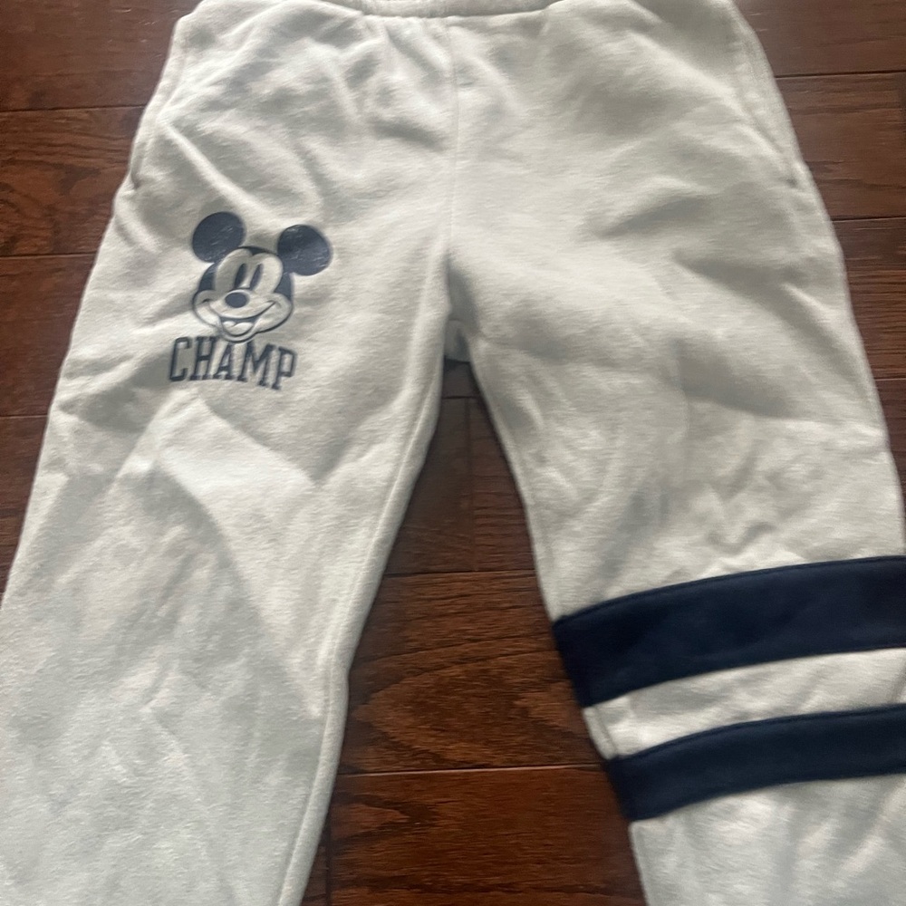 Mickey Mouse Toddler Set - Picture 2 of 6